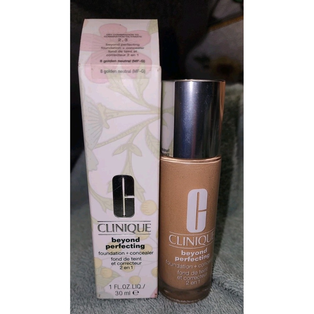 Clinique Beyond Perfecting Foundation + Concealer 8 Golden Neutral MF-G 30ml